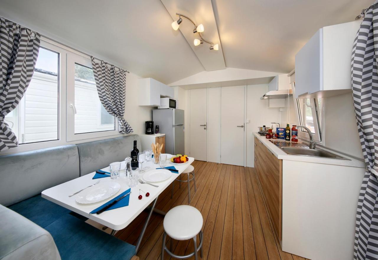 Albatross Mobile Homes On Camping Bella Italia Peschiera del Garda Extérieur photo